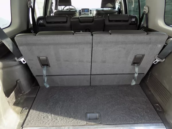 Nissan Pathfinder 2.5DCi/4x4/7.Míst/ - foto 19