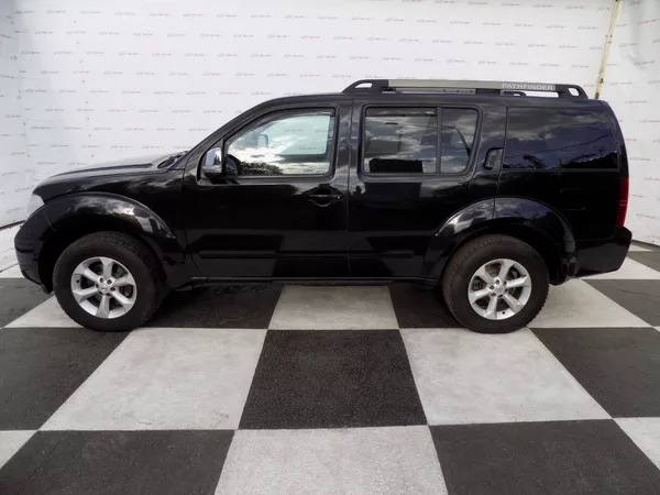 Nissan Pathfinder 2.5DCi/4x4/7.Míst/ - foto 2