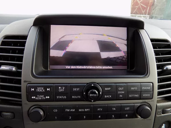 Nissan Pathfinder 2.5DCi/4x4/7.Míst/ - foto 25