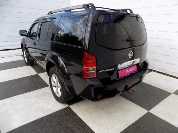 Nissan Pathfinder 2.5DCi/4x4/7.Míst/ - foto 3