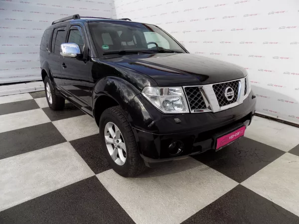 Nissan Pathfinder 2.5DCi/4x4/7.Míst/ - foto 6