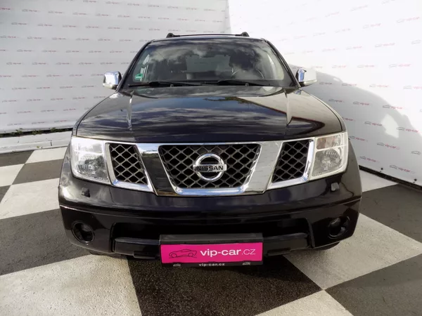 Nissan Pathfinder 2.5DCi/4x4/7.Míst/ - foto 8