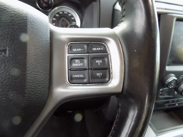 Dodge RAM 5.7 HEMI/CREW CAB/ČR/DPH/LED/ - foto 26