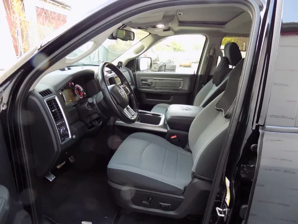 Dodge RAM 5.7 HEMI/CREW CAB/ČR/DPH/LED/ - foto 12
