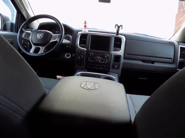 Dodge RAM 5.7 HEMI/CREW CAB/ČR/DPH/LED/ - foto 20
