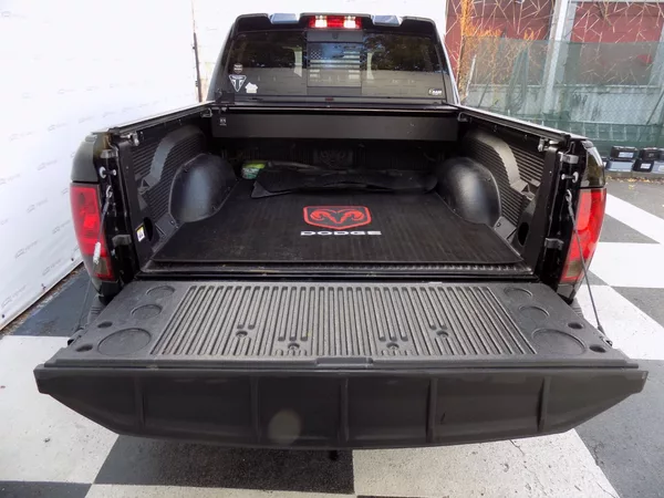 Dodge RAM 5.7 HEMI/CREW CAB/ČR/DPH/LED/ - foto 8