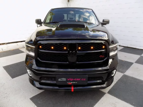 Dodge RAM 1500 5.7 HEMI/CREW CAB/ČR/DPH/LED/ - foto 4