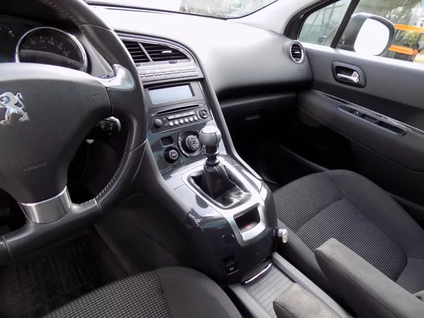 Peugeot 5008 1.6Ti/LED/PANO/Head-up/Klima/ - foto 26