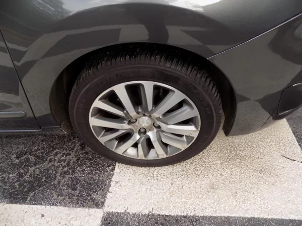 Peugeot 5008 1.6Ti/LED/PANO/Head-up/Klima/ - foto 35