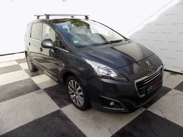Peugeot 5008 1.6Ti/LED/PANO/Head-up/Klima/ - foto 5