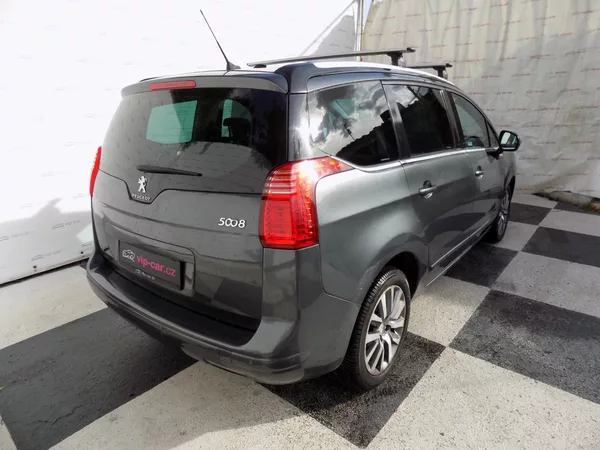 Peugeot 5008 1.6Ti/LED/PANO/Head-up/Klima/ - foto 7