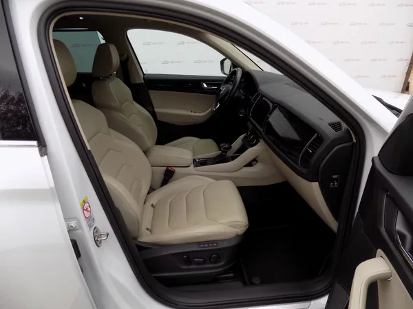 Škoda Kodiaq 2.0TSi/DSG/4x4/LED/PANO/DPH/ - foto 17