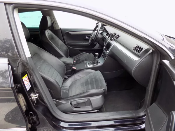 Volkswagen Passat CC 2.0TDI/Highline/NAVI/Bi-xenon/ - foto 14