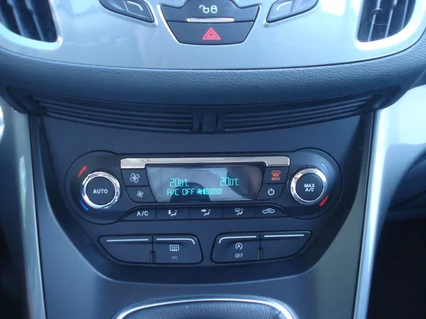 Ford C-MAX 1.0 EB GRAND 7 MIST - foto 24