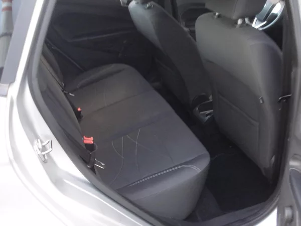 Ford Fiesta 1.5 TDCi Facelift - foto 12
