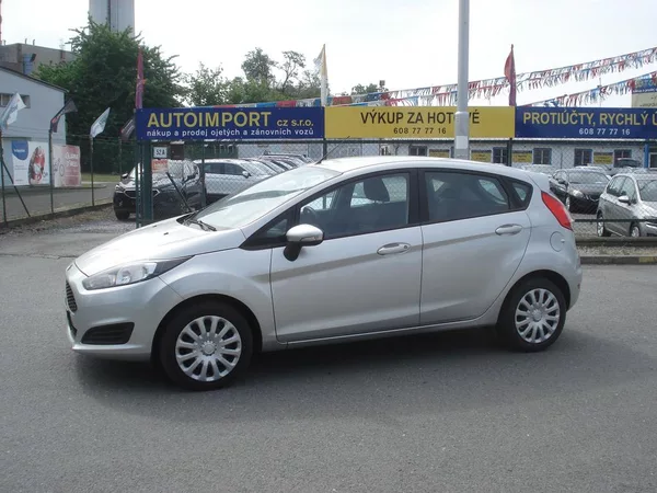 Ford Fiesta 1.5 TDCi Facelift - foto 2