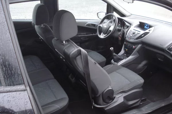 Ford B-MAX 1.6 TDCi 70 KW - foto 13