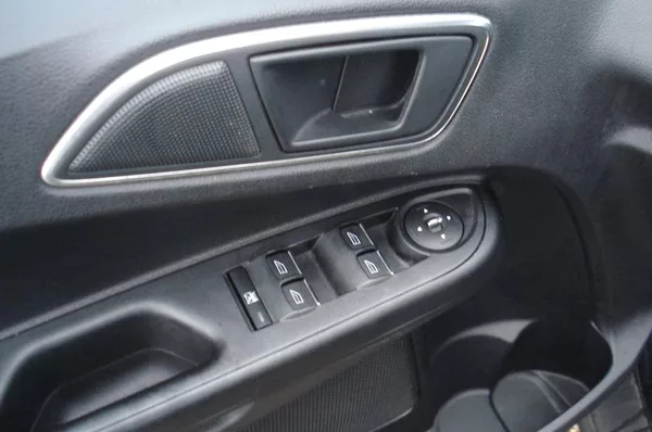 Ford B-MAX 1.6 TDCi 70 KW - foto 20
