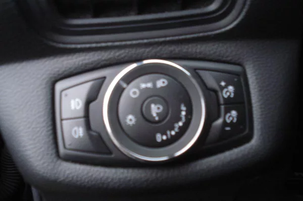 Ford B-MAX 1.6 TDCi 70 KW - foto 21