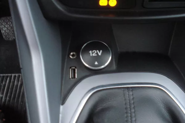 Ford B-MAX 1.6 TDCi 70 KW - foto 23