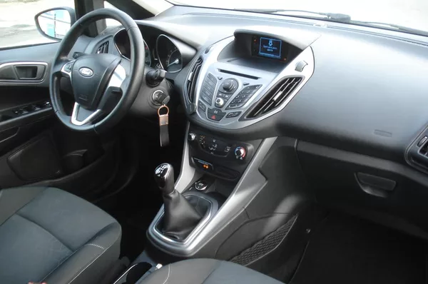 Ford B-MAX 1.6 TDCi 70 KW - foto 8