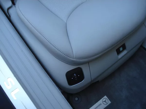 Mercedes-Benz SL 500 V8 - foto 24