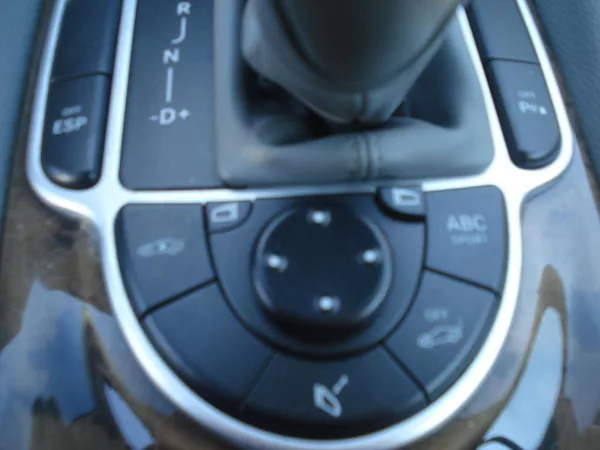 Mercedes-Benz SL 500 V8 - foto 34