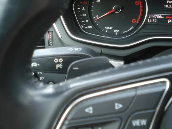 Audi A4 2.0 TDI PANOR. 130 KW S-TRON. - foto 13