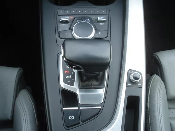 Audi A4 2.0 TDI PANOR. 130 KW S-TRON. - foto 19