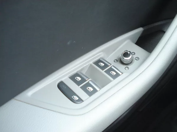 Audi A4 2.0 TDI PANOR. 130 KW S-TRON. - foto 26