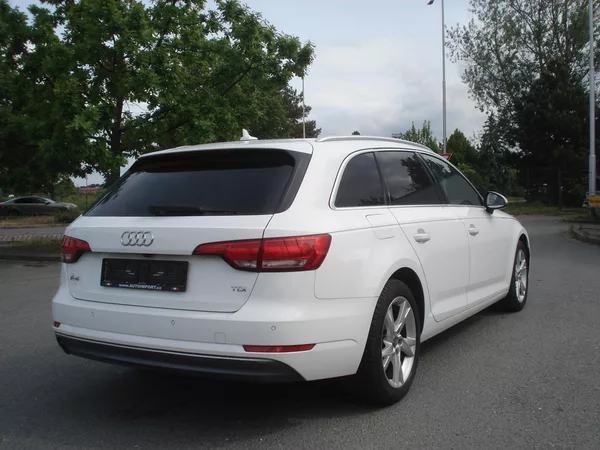 Audi A4 2.0 TDI PANOR. 130 KW S-TRON. - foto 32