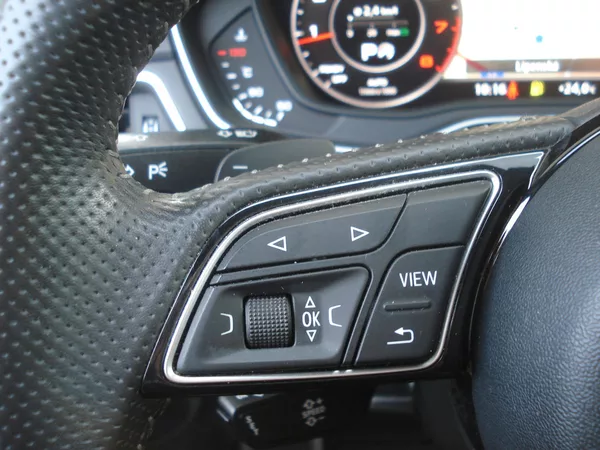 Audi A4 2.0 TFSi QUATTRO S-LINE - foto 13