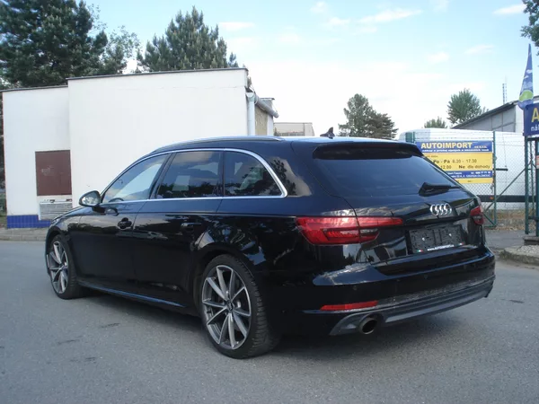 Audi A4 2.0 TFSi QUATTRO S-LINE - foto 31