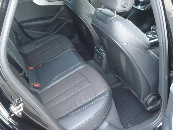 Audi A4 2.0 TFSi QUATTRO S-LINE - foto 7