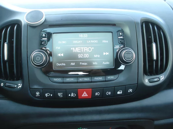 Fiat 500L 1.3 JTD Automat PANORAMA - foto 19