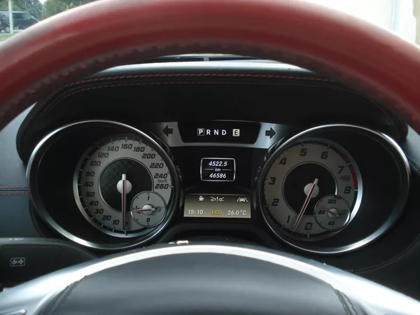 Mercedes-Benz SL 550 EDITION 1 - foto 16
