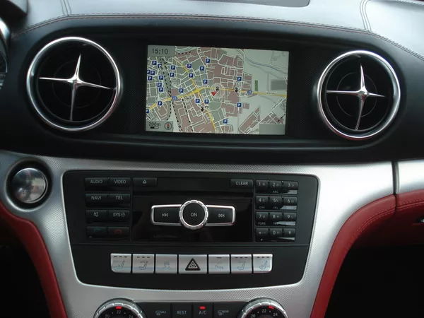 Mercedes-Benz SL 550 EDITION 1 - foto 17
