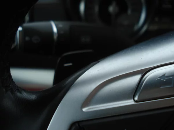 Mercedes-Benz SL 550 EDITION 1 - foto 22