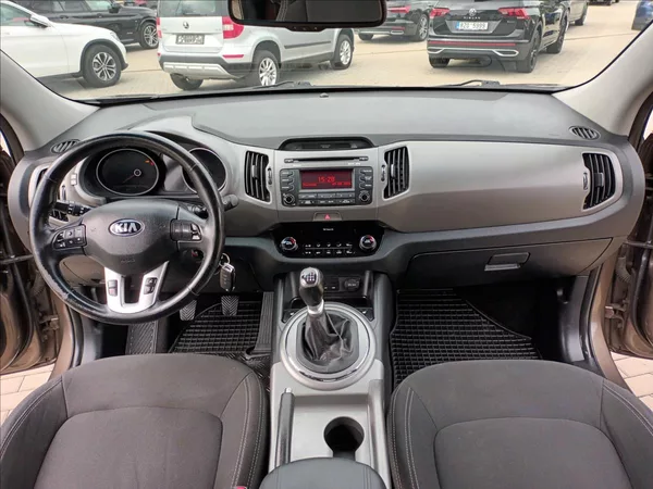 Kia Sportage 2,0 CRDI,135KW,4X4,ČR,1MAJ,XEN - foto 11
