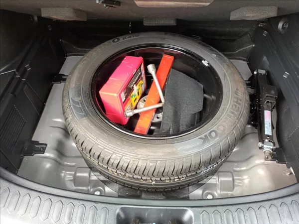 Kia Sportage 2,0 CRDI,135KW,4X4,ČR,1MAJ,XEN - foto 19