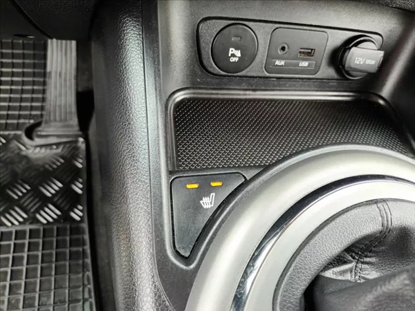 Kia Sportage 2,0 CRDI,135KW,4X4,ČR,1MAJ,XEN - foto 34
