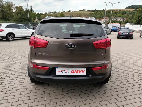 Kia Sportage 2,0 CRDI,135KW,4X4,ČR,1MAJ,XEN - foto 6