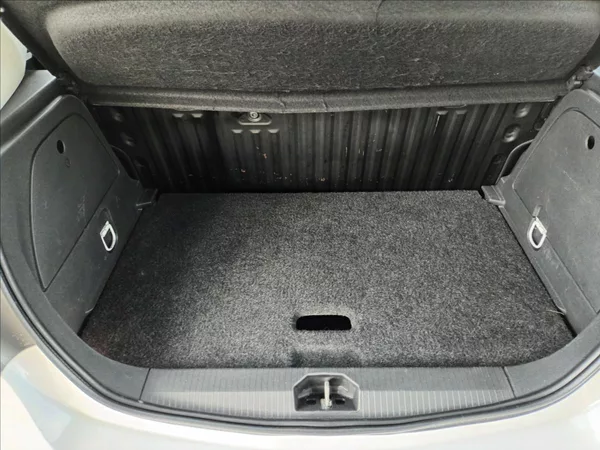 Opel Corsa 1,2 i,51KW,KLIMA,PO SERVISU, - foto 18
