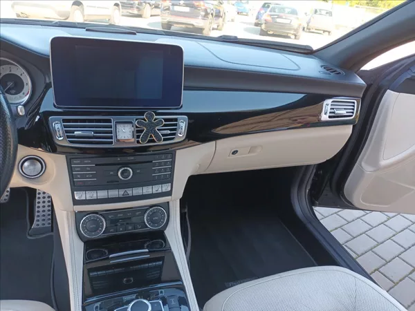 Mercedes-Benz CLS 3,0 350d,4Matic,190kw,ČR,1MAJ, - foto 12