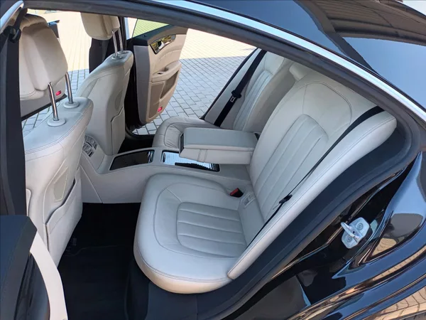 Mercedes-Benz CLS 3,0 350d,4Matic,190kw,ČR,1MAJ, - foto 16
