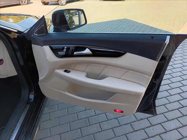 Mercedes-Benz CLS 3,0 350d,4Matic,190kw,ČR,1MAJ, - foto 23