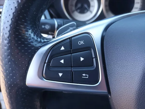 Mercedes-Benz CLS 3,0 350d,4Matic,190kw,ČR,1MAJ, - foto 29