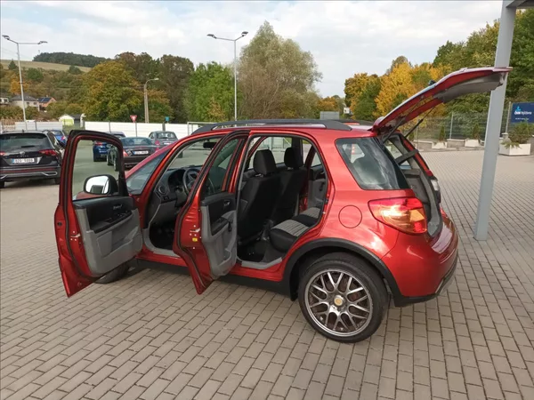Suzuki SX4 1,6 VVT,88KW,4X4,KLIMA,VÝHŘEV - foto 10