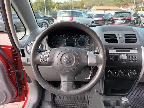 Suzuki SX4 1,6 VVT,88KW,4X4,KLIMA,VÝHŘEV - foto 12