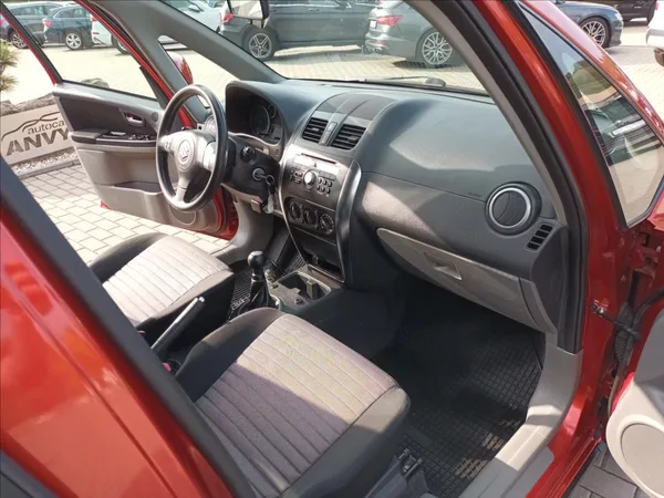 Suzuki SX4 1,6 VVT,88KW,4X4,KLIMA,VÝHŘEV - foto 22